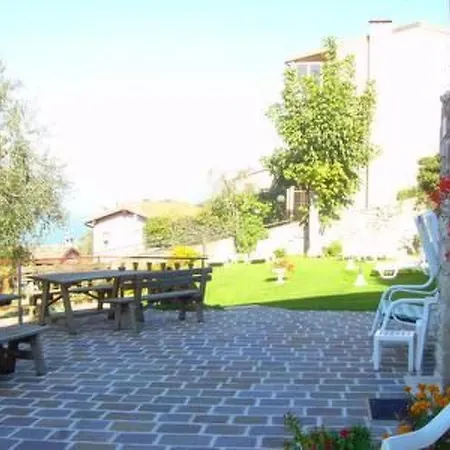 By Interhome Appartamento Brenzone sul Garda